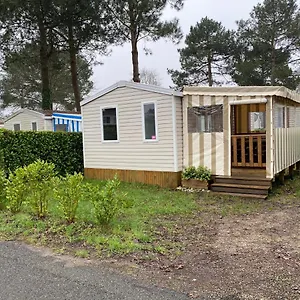 https://mobil-home-domaine-de-kerlann.inbrittany.com