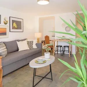 https://arriaga-apartment.hotels-lisbon-portugal.com