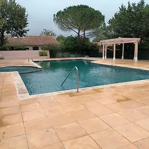 https://maison-de-40m2-avec-jardin-privatifwifipiscine-commune.fr-provencehotel.com